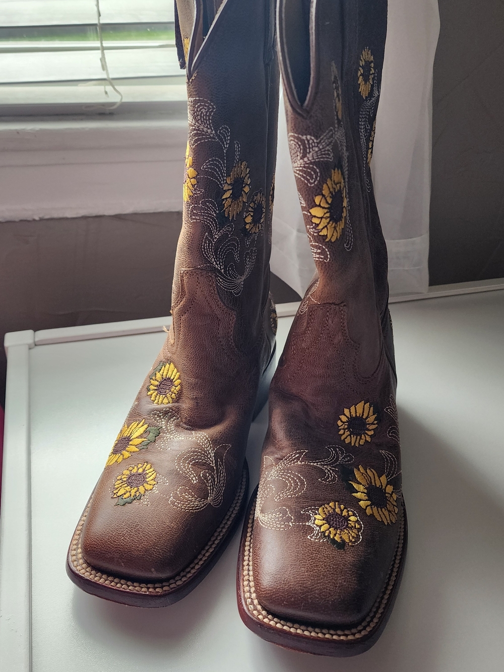 Shyanne Brown Leather Western Boots with Yellow Sunflower Embroidery - Picture 2 of 8